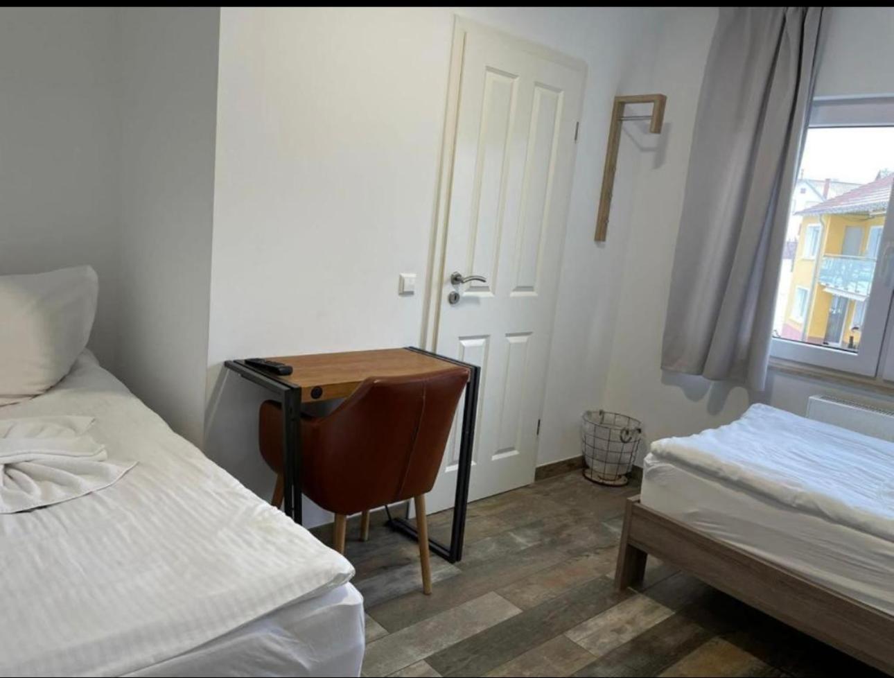 Gruener Baum Hotel Schömberg Buitenkant foto